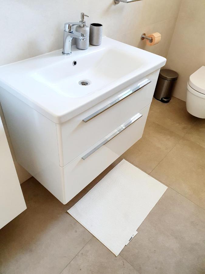 ספליט Katic Apartments מראה חיצוני תמונה